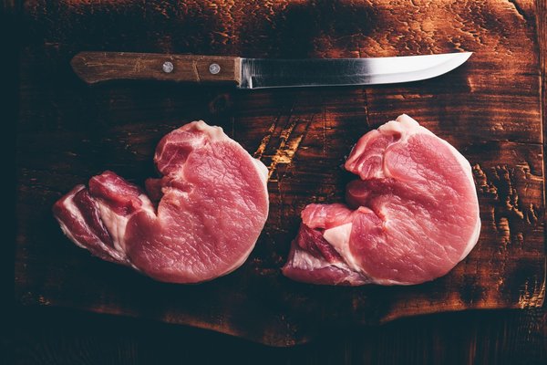 Quels sont les signes distinctifs d'un couteau à steak de bonne qualité ?