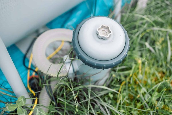 Amorcer une pompe à piscine : comment faire ?